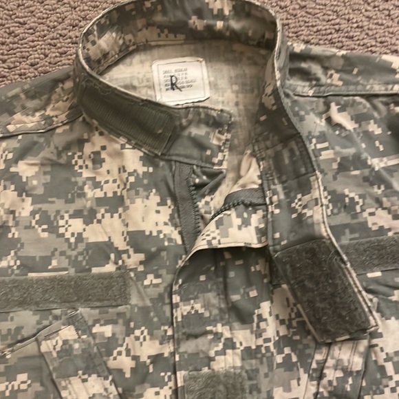 Army Combat Uniform (ACU) Shirt Size Small-Regular - Picture 8 of 15